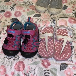 Toddler sandals size 5